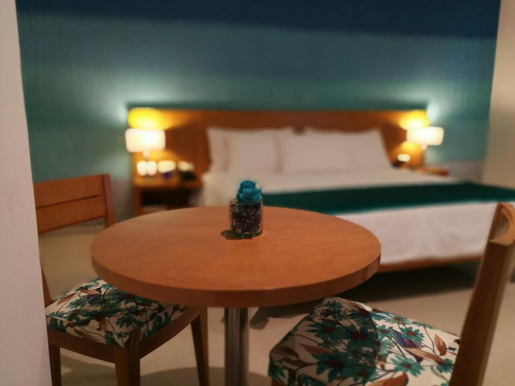 Atrium Plaza 4*